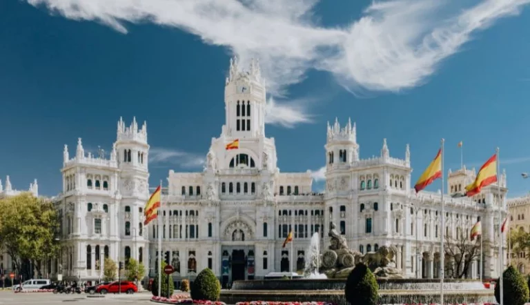 How to handle administration in Spain: NIE, taxes and paperwork