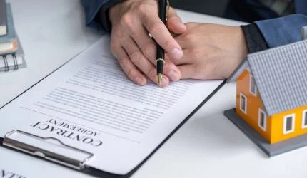 Signing the private agreement
